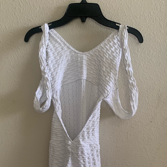 BrunaBody White Honeycomb “tik tok leggings” scrunch butt activewear bodysuit - Picture 7 of 10